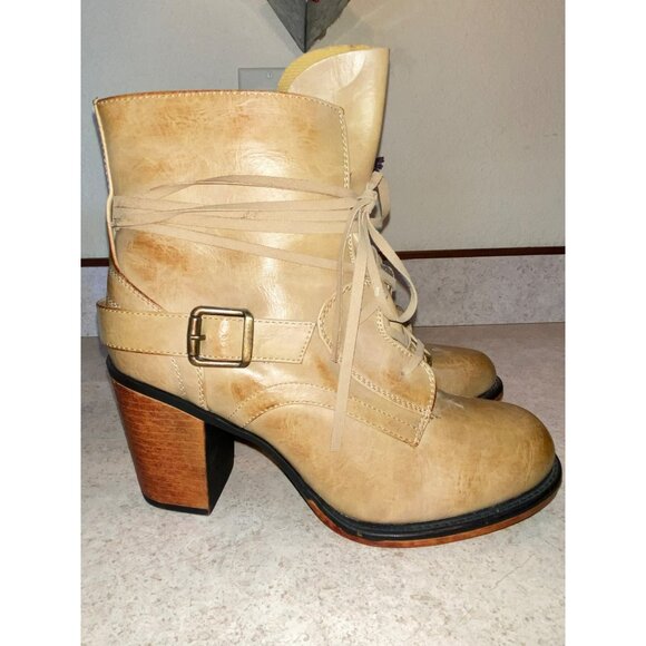 New Bianca Ankle Boot from VINTAGE 93 Tan Size 7.5 - Picture 3 of 11